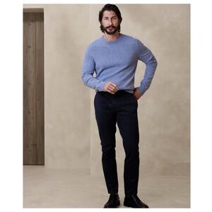 Banana Republic Tailored Performance. Rapid Movement Chinos Navy